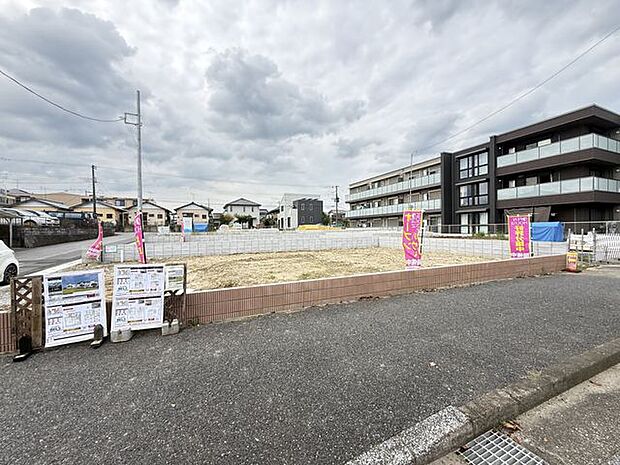 【現地写真】小学校まで徒歩2分、公園まで徒歩3分◎子育て世帯にもうれしい立地です。