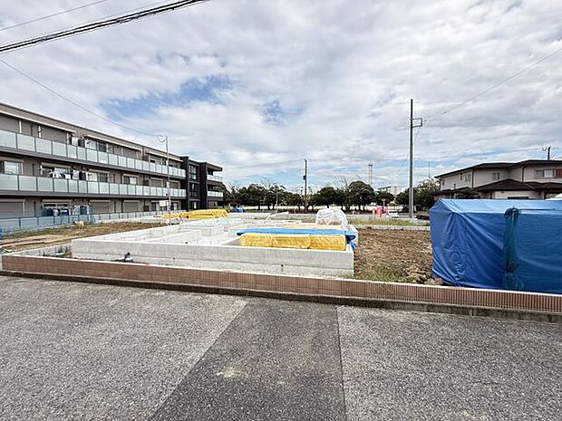 【現地写真】小学校まで徒歩2分、公園まで徒歩3分◎子育て世帯にもうれしい立地です。