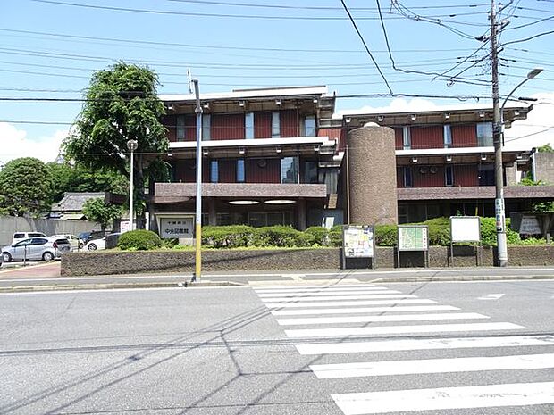 千葉県立中央図書館 徒歩19分。開館時間/平日9:00～19:00、土日祝日9:00～17:00、児童資料室9:00～17:00。 1500m
