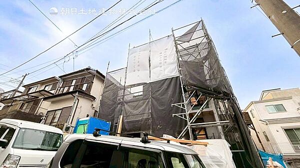 【外観】周辺環境とのコラボレーションにより明るく開放的な空間！落ち着いたお洒落な外観で機能的な生活！