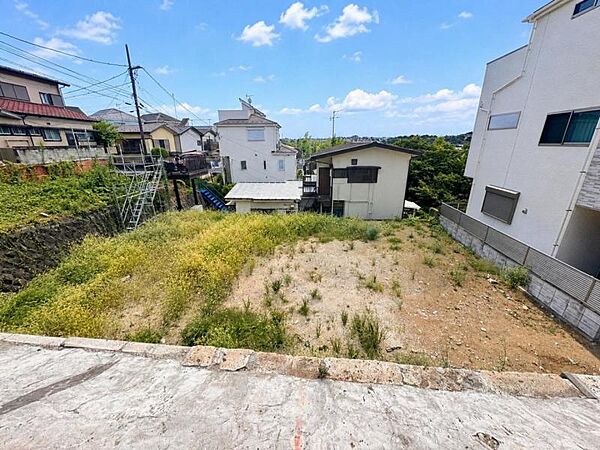 【外観】低層の一戸建を中心とした街並が続き周辺は陽当り良好！採光や開放性に恵まれた住環境となります！