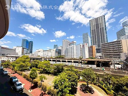 自然豊か環境で、四季を感じながら生活を楽しめます。