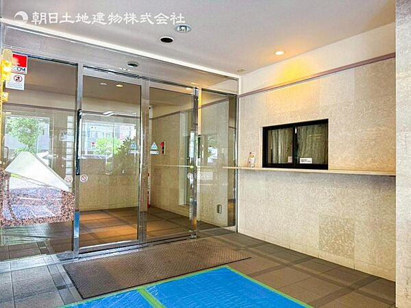 【オートロック】マンションの中でセキュリティ面を重要視されている方の中でも欠かせないオートロック付き、玄関の前まで来られることなく確認ができるので安心ですね♪