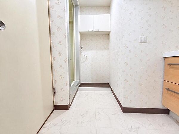 使用頻度の高い場所だからこそ便利な空間に。多人数での使用も考えた便利な空間です。