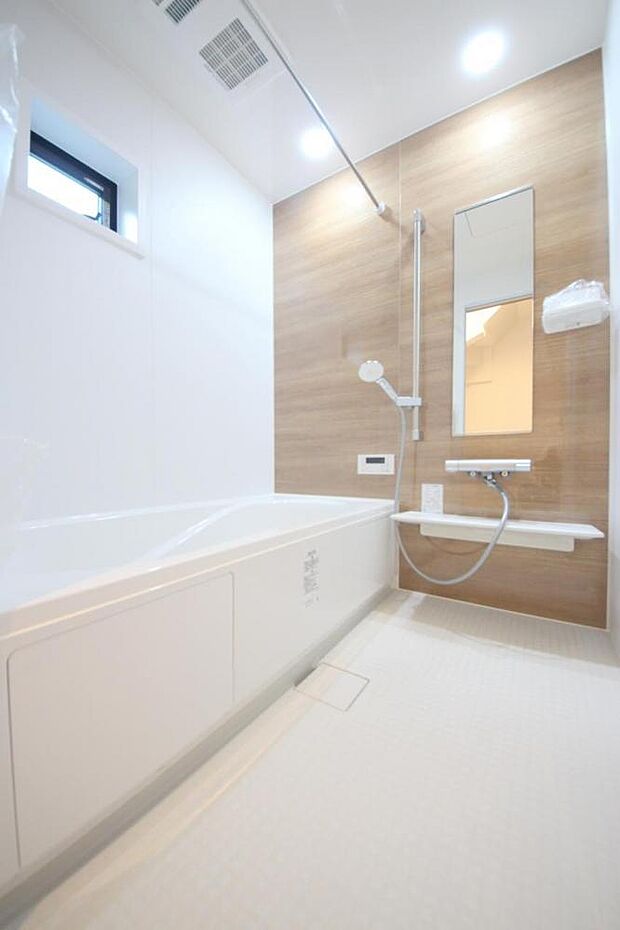 ■くつろぎの1坪浴室、追い焚き機能＆浴室換気乾燥暖房機付き