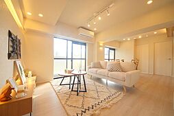 ウィンベルコーラス蓮沼 303 2LDKのリビング/ダイニング