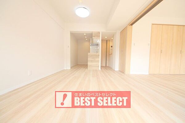 ■6階部分の南向き住戸で陽当り・眺望良好■専有面積：64．05平米の3ＬＤＫファミリータイプ