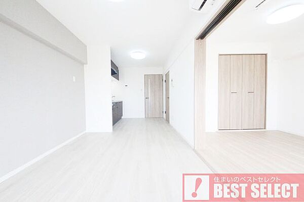 ■7階建て6階部分の南東向き3方向角住戸で陽当り＆通風良好