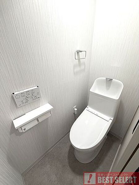 ■いつでも衛生的なウォシュレット付きトイレ