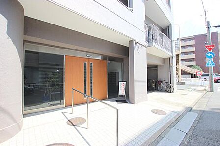 ■保育園が徒歩圏内に点在していて子育て世代にも嬉しい住環境■生活施設や総合病院が近くに揃う利便性が高い立地