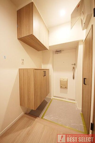 ■たっぷり収納できるシューズＢＯＸ付きで玄関回りがスッキリ片付きます