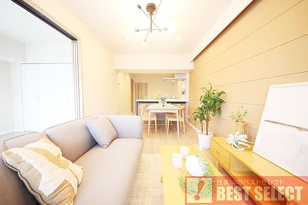 ■9階建て3階部分の南向き3方住戸で陽当り＆通風良好■専有面積：85．32平米の4ＬＤＫ