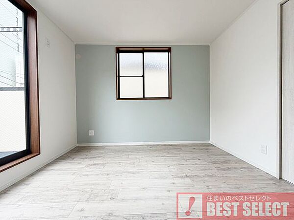 ■3階の洋室6帖、全室2面採光＆全室収納付きです。
