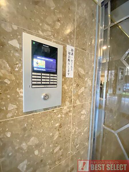 ■ＴＶモニター付きオートロック完備で安心セキュリティ