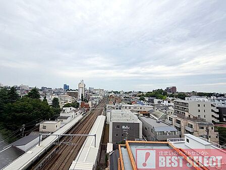 ■14階建て7階部分の南向き3方角住戸で陽当り&眺望良好