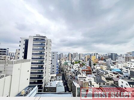 ■15階建て10階部分の南向き住戸で陽当り&眺望良好