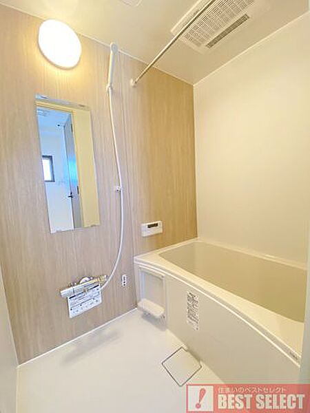 ■くつろぎのバスタイム、追い焚き機能＆浴室乾燥付きです
