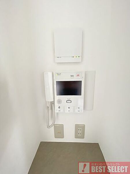 ■ＴＶモニター付きオートロックで安心のセキュリティ
