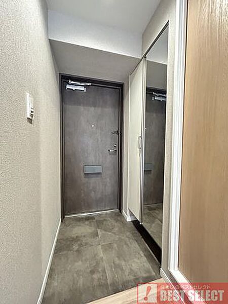 ■たっぷり収納できるシューズＢＯＸ付きで玄関回りがスッキリ片付きます