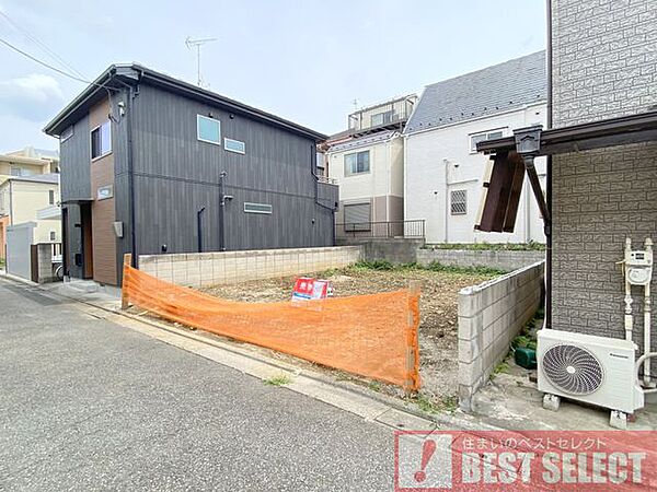 ■土地面積：87．21m2（26．38坪）の建築条件なし売地■前面道路は北西側約4ｍ私道、間口約9．87ｍ
