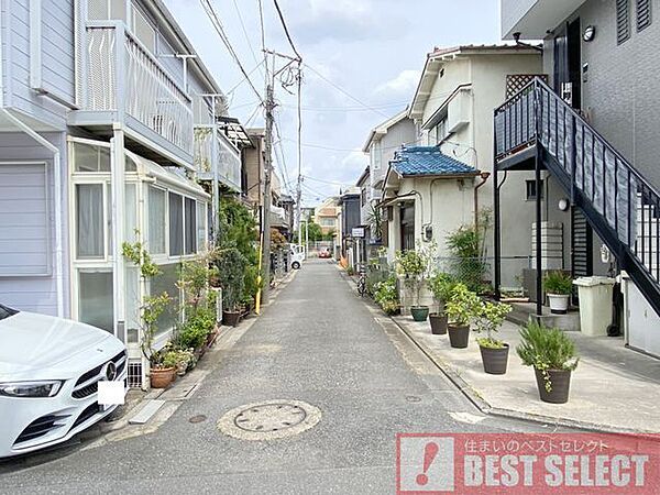 ■前面道路は北西側約4ｍ私道、間口約9．87ｍ