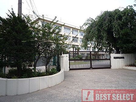 練馬区立富士見台小学校まで徒歩8分 610m