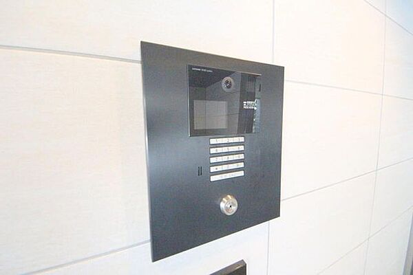 ■ＴＶモニター付きオートロック完備で安心のセキュリティ