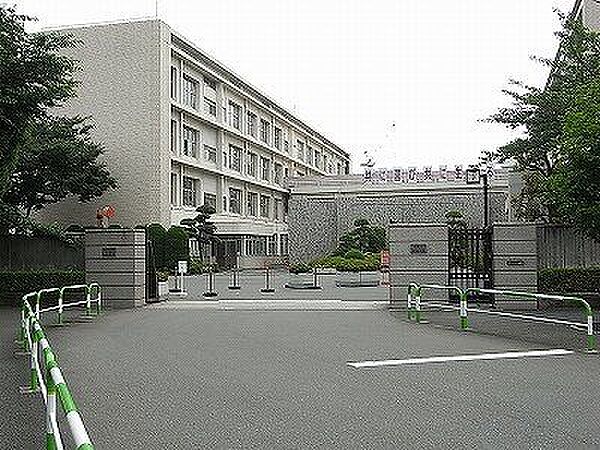 星美学園幼稚園　徒歩8分 610m
