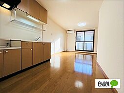 グランデール多田 2階1LDKのリビング/ダイニング