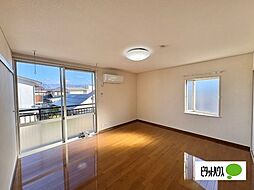 ラプラス平林 2階1Kのリビング/ダイニング