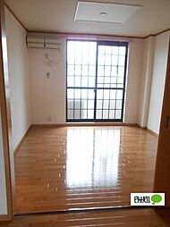 ミ・カサ・こまくさ 102 1階2DKのリビング/ダイニング