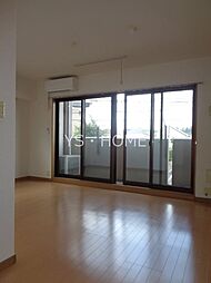 グランツモーデ 2階1LDKのリビング/ダイニング