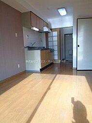 プラティーク三鷹 304 3階2DKのリビング/ダイニング