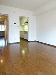 コーポレート小金井梶野通り　1号棟 5階3LDKのリビング/ダイニング