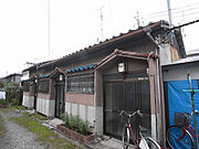 寝屋川市駅より徒歩15分 1階 築50年2ヶ月の賃貸物件
