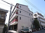 寝屋川市駅よりバス12分 徒歩3分 3階 築37年1ヶ月の賃貸物件