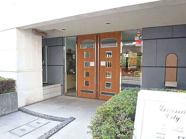 エントランスを拡大表示