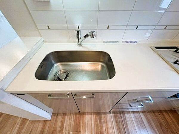 機能性に優れたシステムキッチン。毎日のお料理を快適にサポートします。