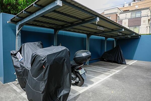 バイク置き場