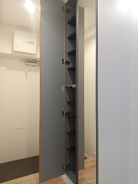 シューズボックスも大容量ですっきりと収納できます。 