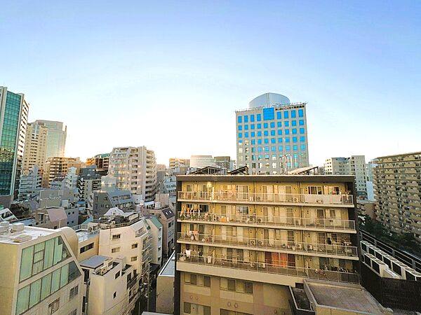 バルコニーからの眺望　専有面積57.69平米