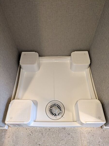 うれしい室内洗濯機置場です！室内洗濯機置場と浴室乾燥機で洗濯するたびに外に出る必要なし！