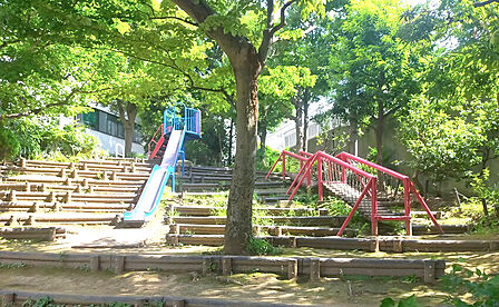 新宿区立北新宿公園