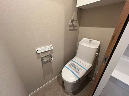 シンプルで使い勝手がよく、お掃除も楽チンなトイレです。