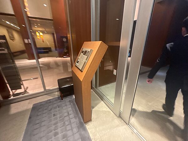 オートロック付き　安心のセキュリティ対策あり