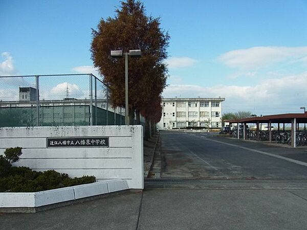 八幡東中学校 2300m