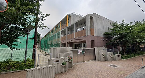 西池袋中学校