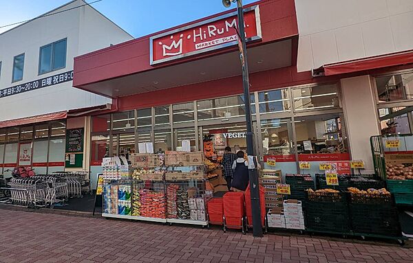キラキラ橘商店街の一角にできたスーパー。綺麗だし品揃えも良く陳列もきれいです。