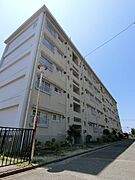 垂水駅よりバス14分 徒歩2分 築54年6ヶ月 5階建の賃貸物件