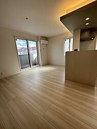 阪急神戸本線 塚口駅 徒歩5分の賃貸アパート 2階2LDKのリビング/ダイニング